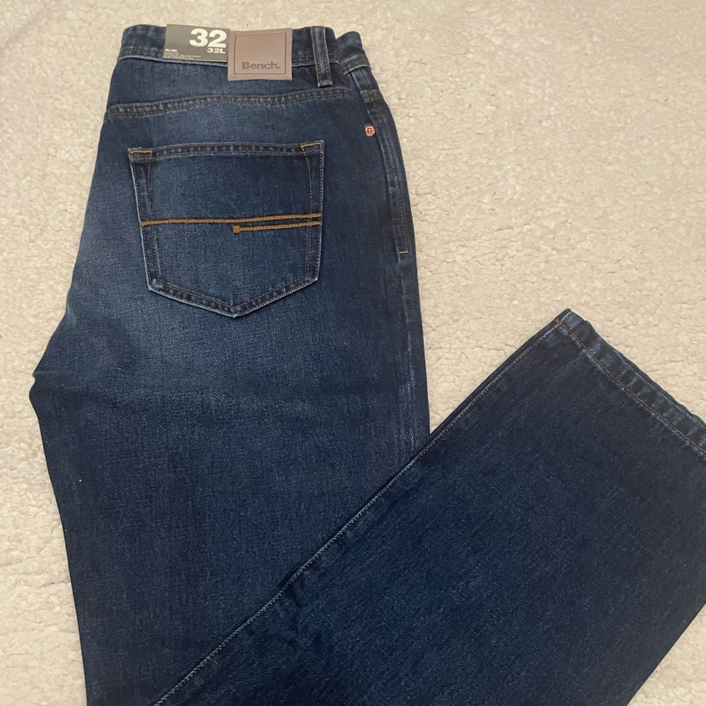 01BM.- Bench Men’s Slim Jeans. Size 32W/32L